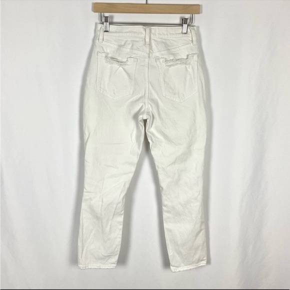 Abercrombie High Rise Mom Jeans White Distressed Size 25 Regular Length - Picture 5 of 5